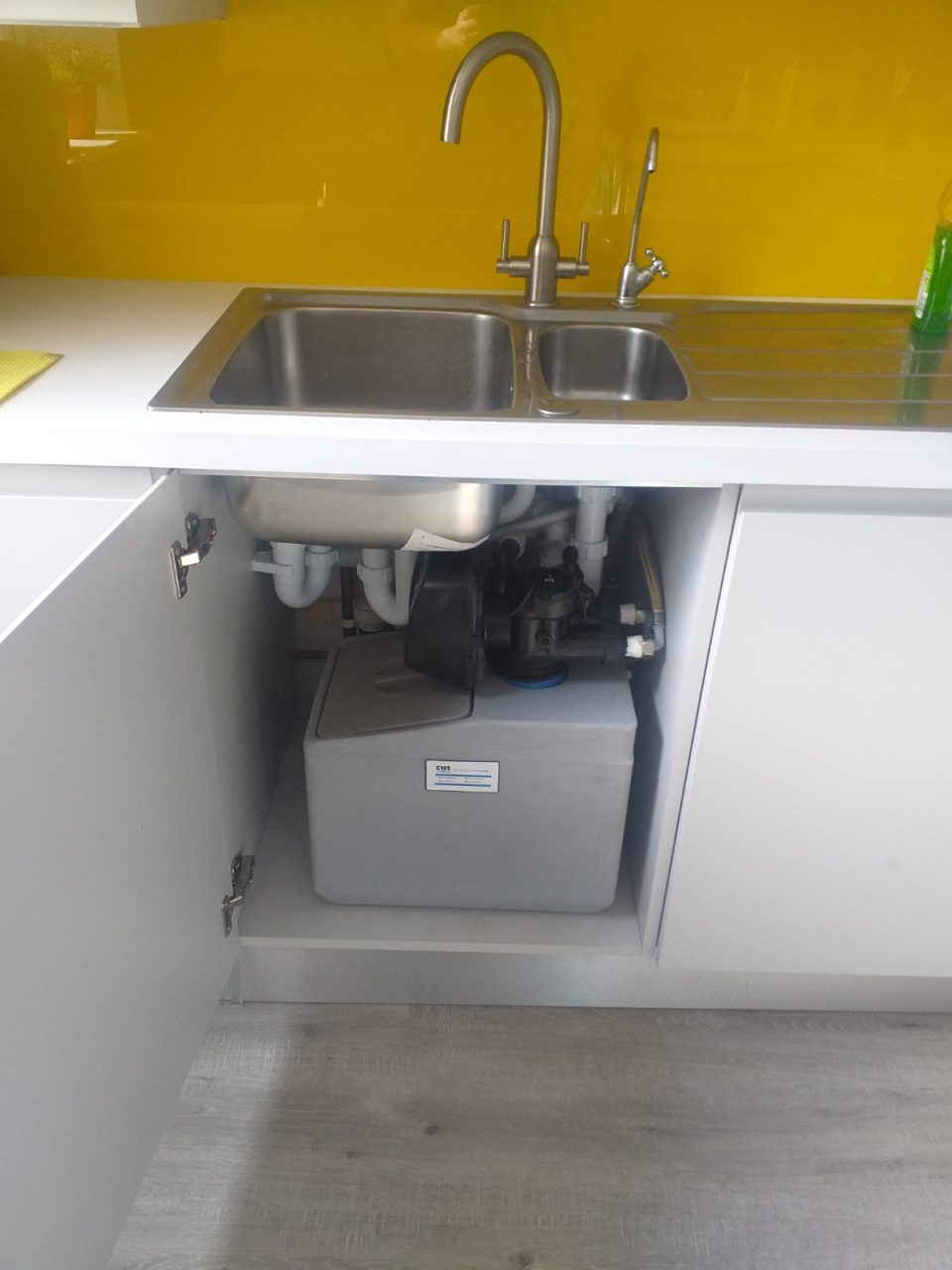 Installation -CWS Clack Cabinet Water Softener_4